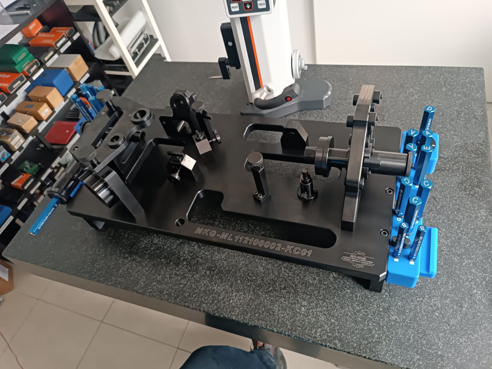 Línea de ensamblaje automatizada